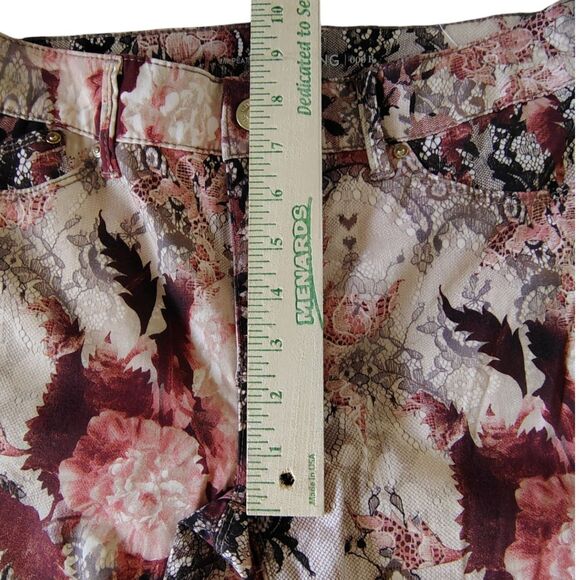 Chico's Floral Lace Print Stretch Ankle Leg Mid-rise Pants Size XS/0 Women's - Picture 5 of 10